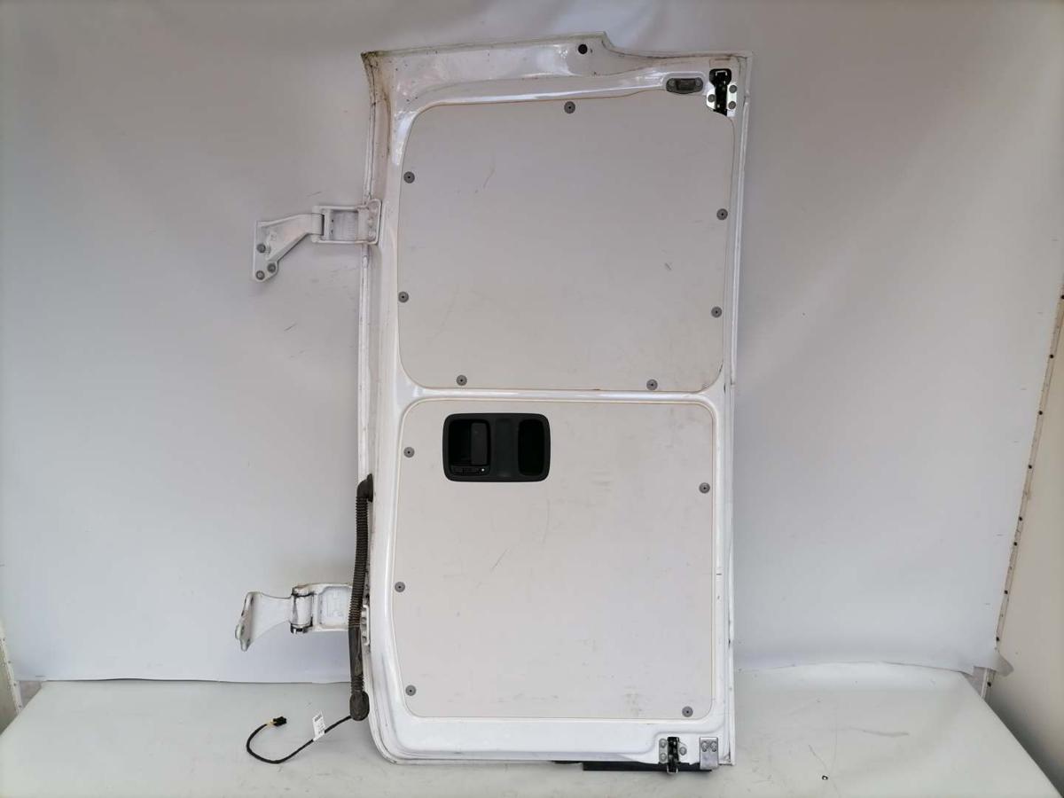 Mercedes Vito 447 original Fl&uuml;gelt&uuml;r rechts 9147 Arktikwei&szlig; Kastenwagen Bj.2022